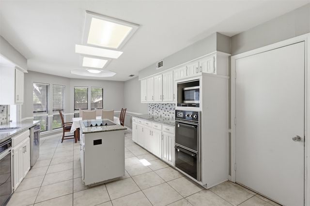1218 Sycamore Drive, Carrollton, TX 75007