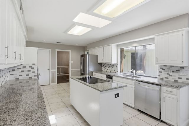 1218 Sycamore Drive, Carrollton, TX 75007