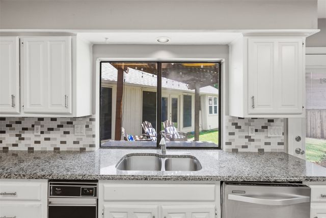 1218 Sycamore Drive, Carrollton, TX 75007
