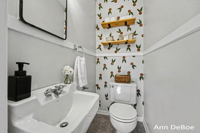 75 Oswego Street NW, Grand Rapids, MI 49504