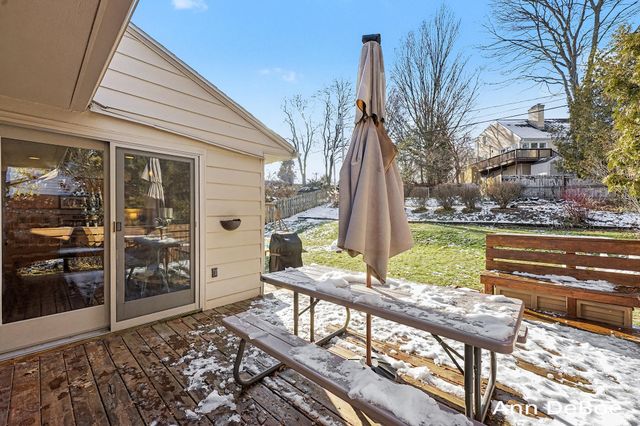 75 Oswego Street NW, Grand Rapids, MI 49504