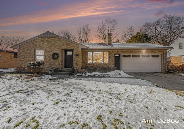 75 Oswego Street NW, Grand Rapids, MI 49504