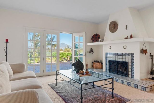 12364 Kingsgate Square, San Diego, CA 92128