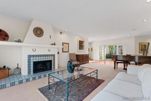 12364 Kingsgate Square, San Diego, CA 92128