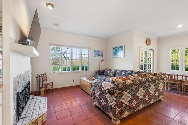 12364 Kingsgate Square, San Diego, CA 92128