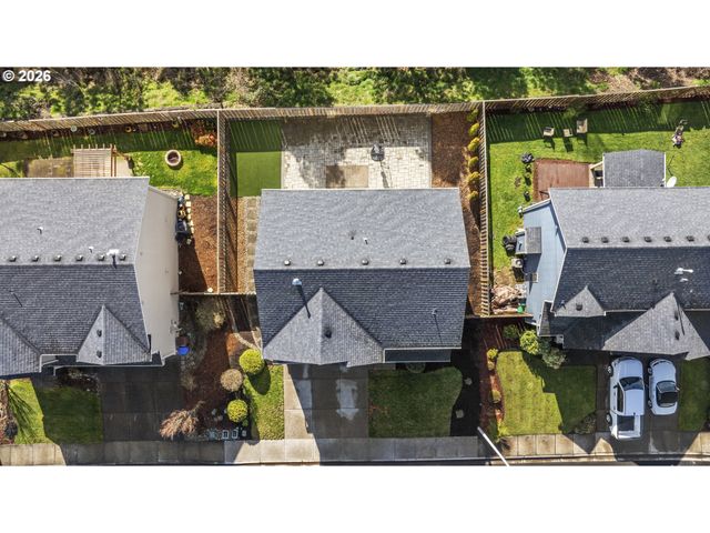 924 JULIE Ln, Molalla, OR 97038