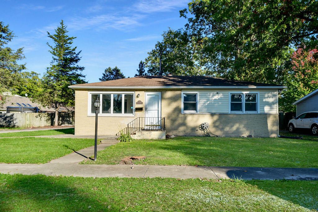 621 S Washington Street, Hobart, IN 46342