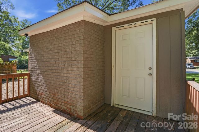 1805 Purser Drive, Charlotte, NC 28215