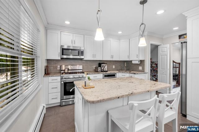 364 Knickerbocker Road, Cresskill, NJ 07626