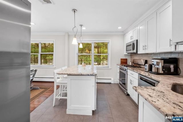 364 Knickerbocker Road, Cresskill, NJ 07626