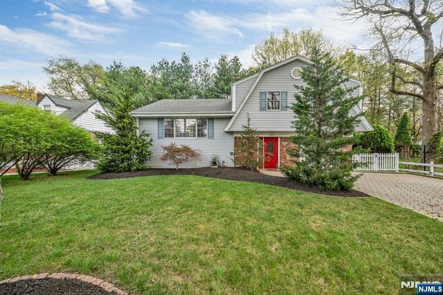 364 Knickerbocker Road, Cresskill, NJ 07626