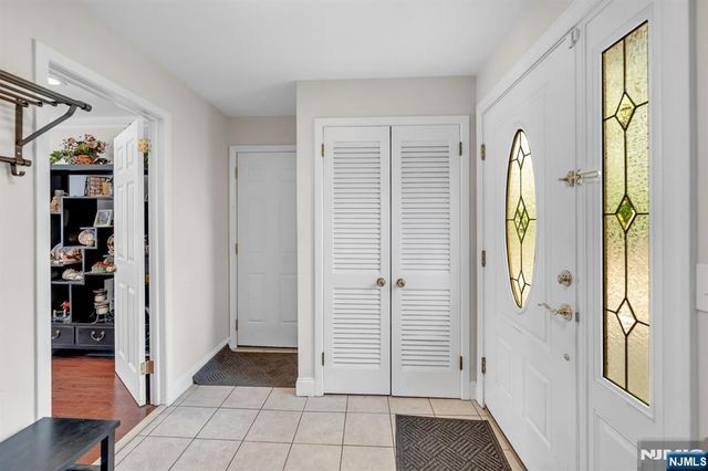 364 Knickerbocker Road, Cresskill, NJ 07626