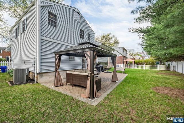 364 Knickerbocker Road, Cresskill, NJ 07626