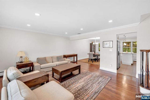 364 Knickerbocker Road, Cresskill, NJ 07626