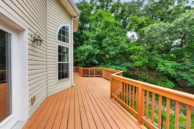 1549 Paradise Valley Drive, High Ridge, MO 63049