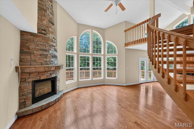 1549 Paradise Valley Drive, High Ridge, MO 63049