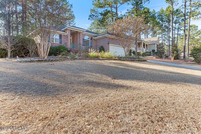 230 Kingswood Circle, Pinehurst, NC 28374