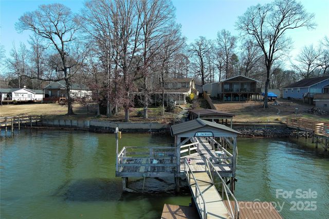 220 Yachtsman Drive, Salisbury, NC 28146