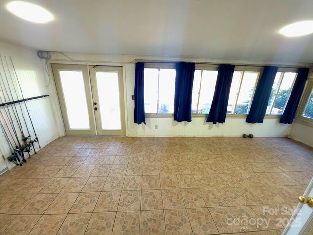 220 Yachtsman Drive, Salisbury, NC 28146