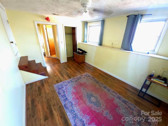 220 Yachtsman Drive, Salisbury, NC 28146