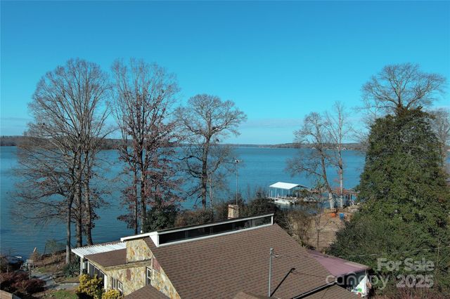 220 Yachtsman Drive, Salisbury, NC 28146