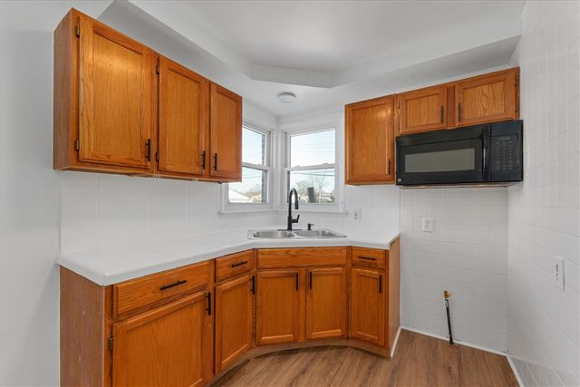 18926 Ashton Avenue, Detroit, MI 48219