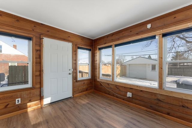 18926 Ashton Avenue, Detroit, MI 48219