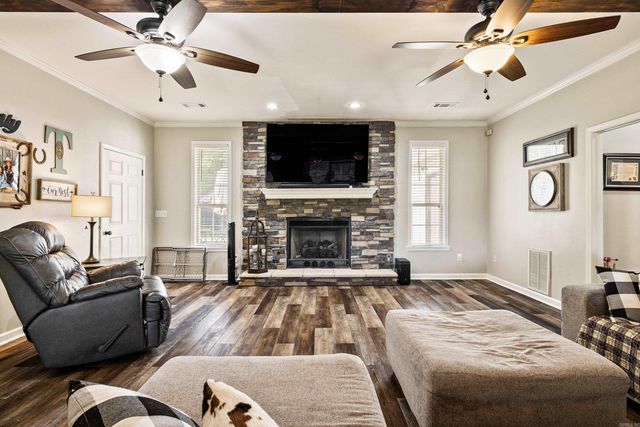 292 Woodland Cove, Malvern, AR 72104