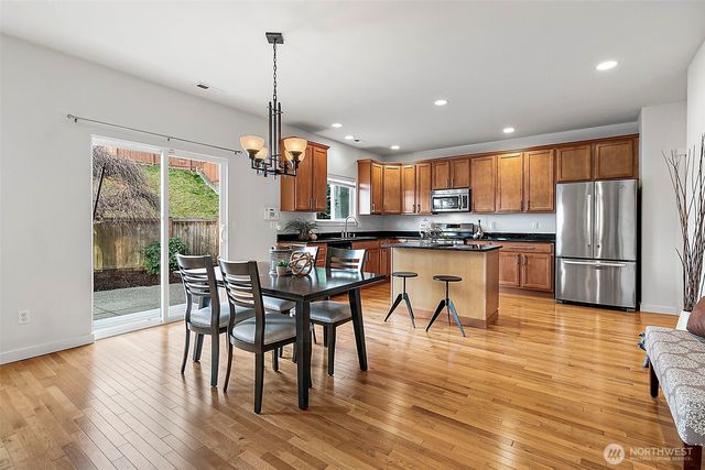 27729 257th Avenue SE, Maple Valley, WA 98038