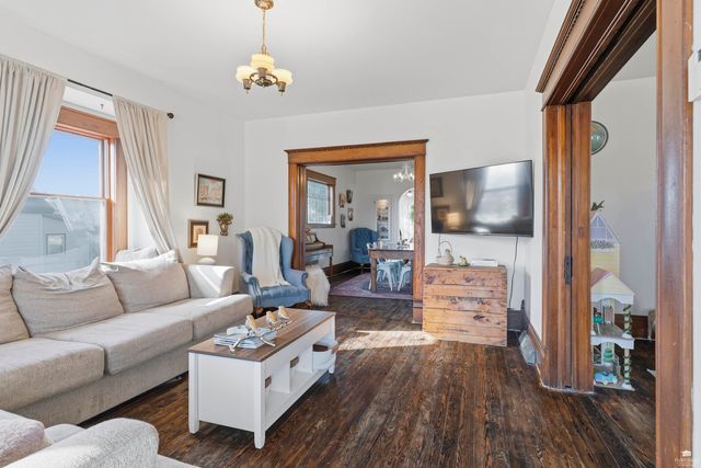 411 Vine Street, Wamego, KS 66547