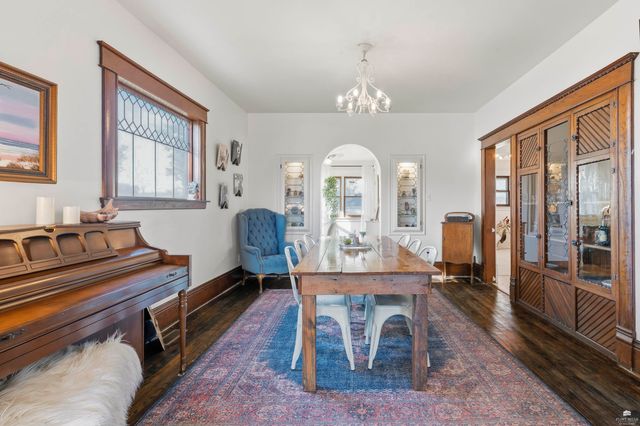 411 Vine Street, Wamego, KS 66547