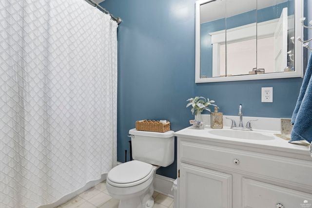 411 Vine Street, Wamego, KS 66547