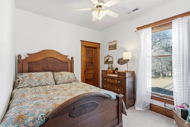 411 Vine Street, Wamego, KS 66547