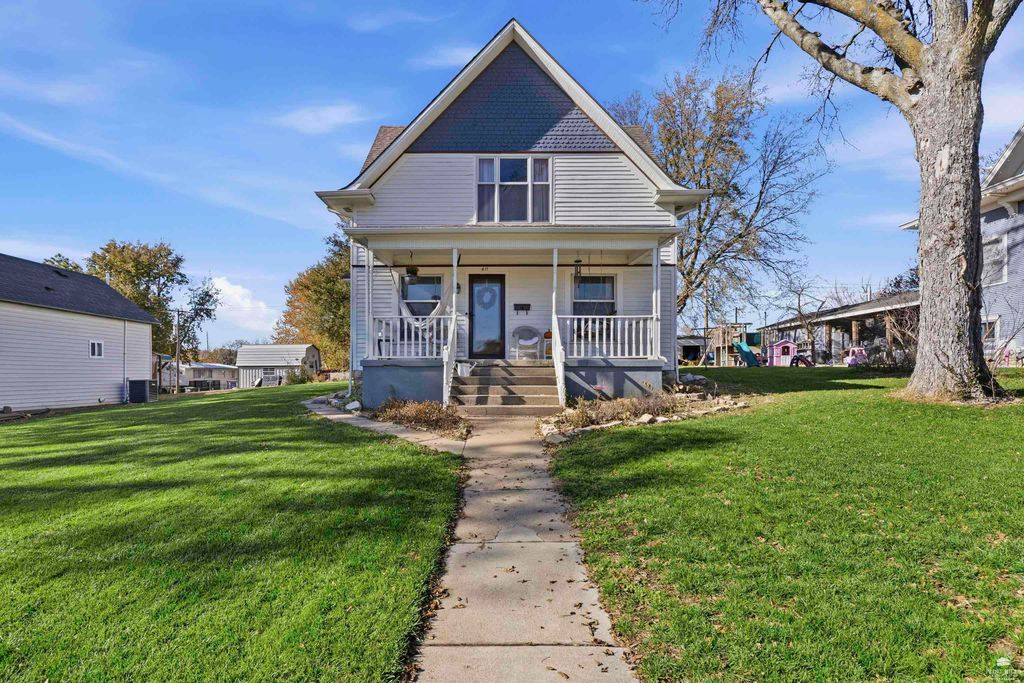 411 Vine Street, Wamego, KS 66547