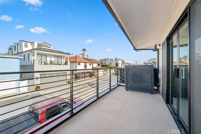 212 40th Street B, Newport Beach, CA 92663