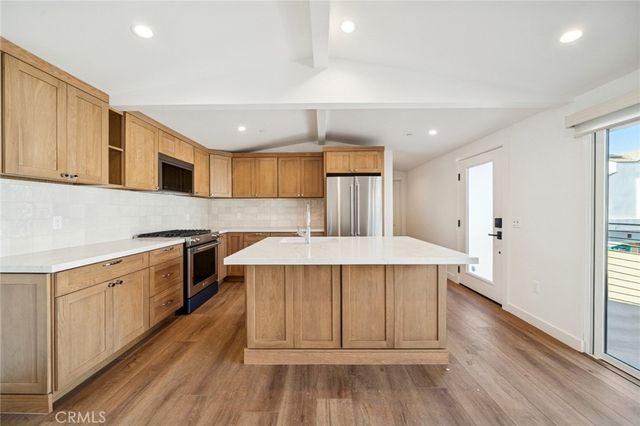 212 40th Street B, Newport Beach, CA 92663