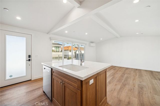 212 40th Street B, Newport Beach, CA 92663