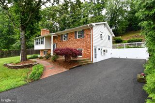 130 GREAT LAKE DR, Annapolis, MD 21403