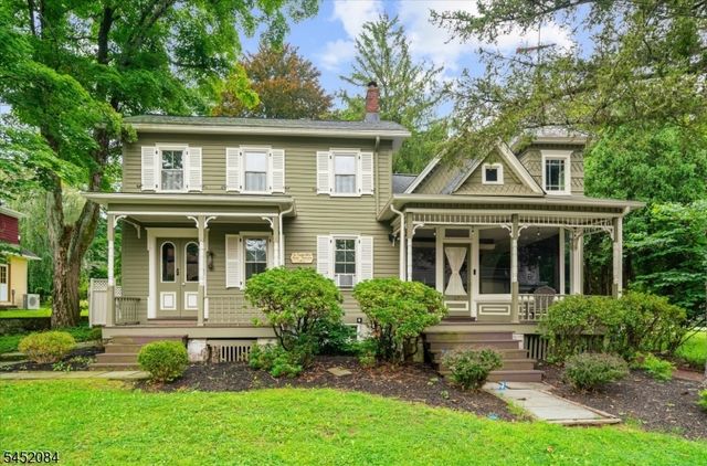 47 Main St, Califon Boro, NJ 07830