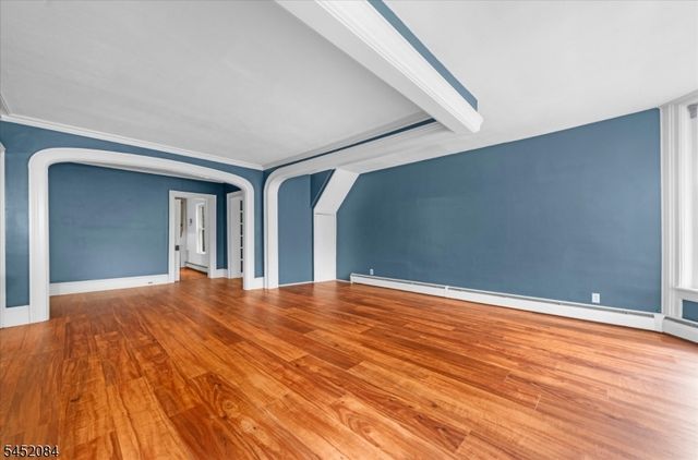 47 Main St, Califon Boro, NJ 07830