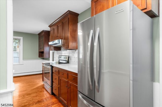 47 Main St, Califon Boro, NJ 07830