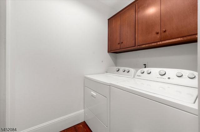 47 Main St, Califon Boro, NJ 07830