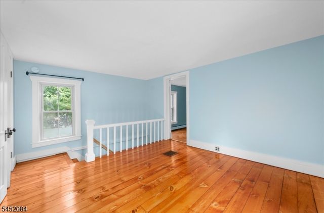 47 Main St, Califon Boro, NJ 07830