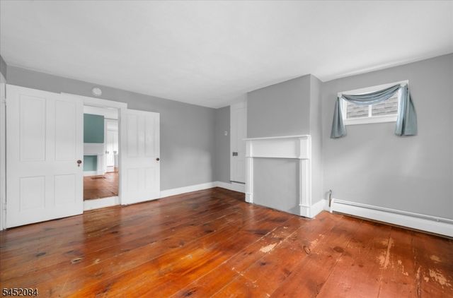 47 Main St, Califon Boro, NJ 07830