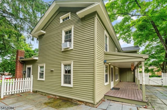 47 Main St, Califon Boro, NJ 07830