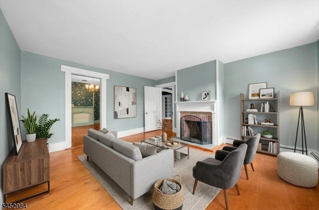 47 Main St, Califon Boro, NJ 07830