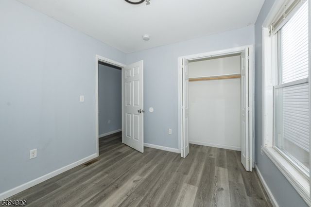 127 Godwin Ave, Paterson City, NJ 07501