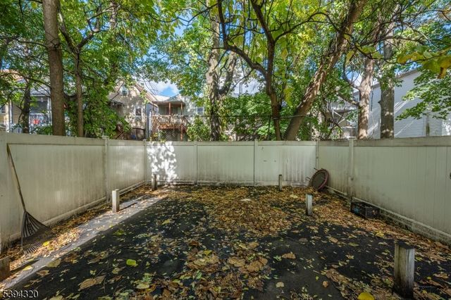 127 Godwin Ave, Paterson City, NJ 07501