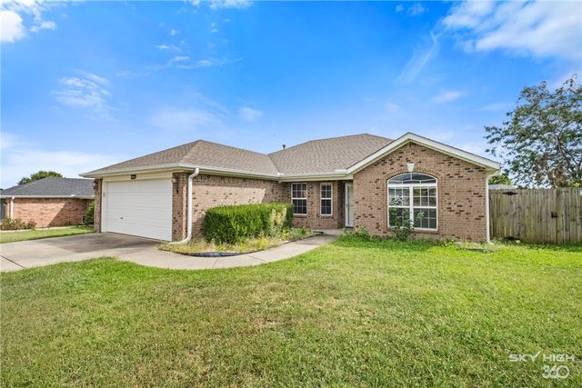 1002 Applewood Circle, Centerton, AR 72719
