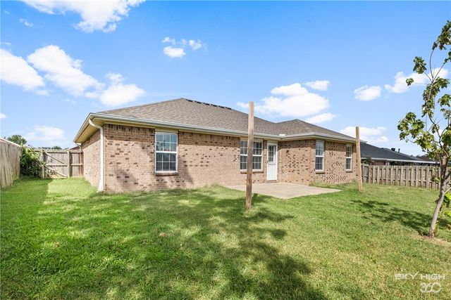 1002 Applewood Circle, Centerton, AR 72719